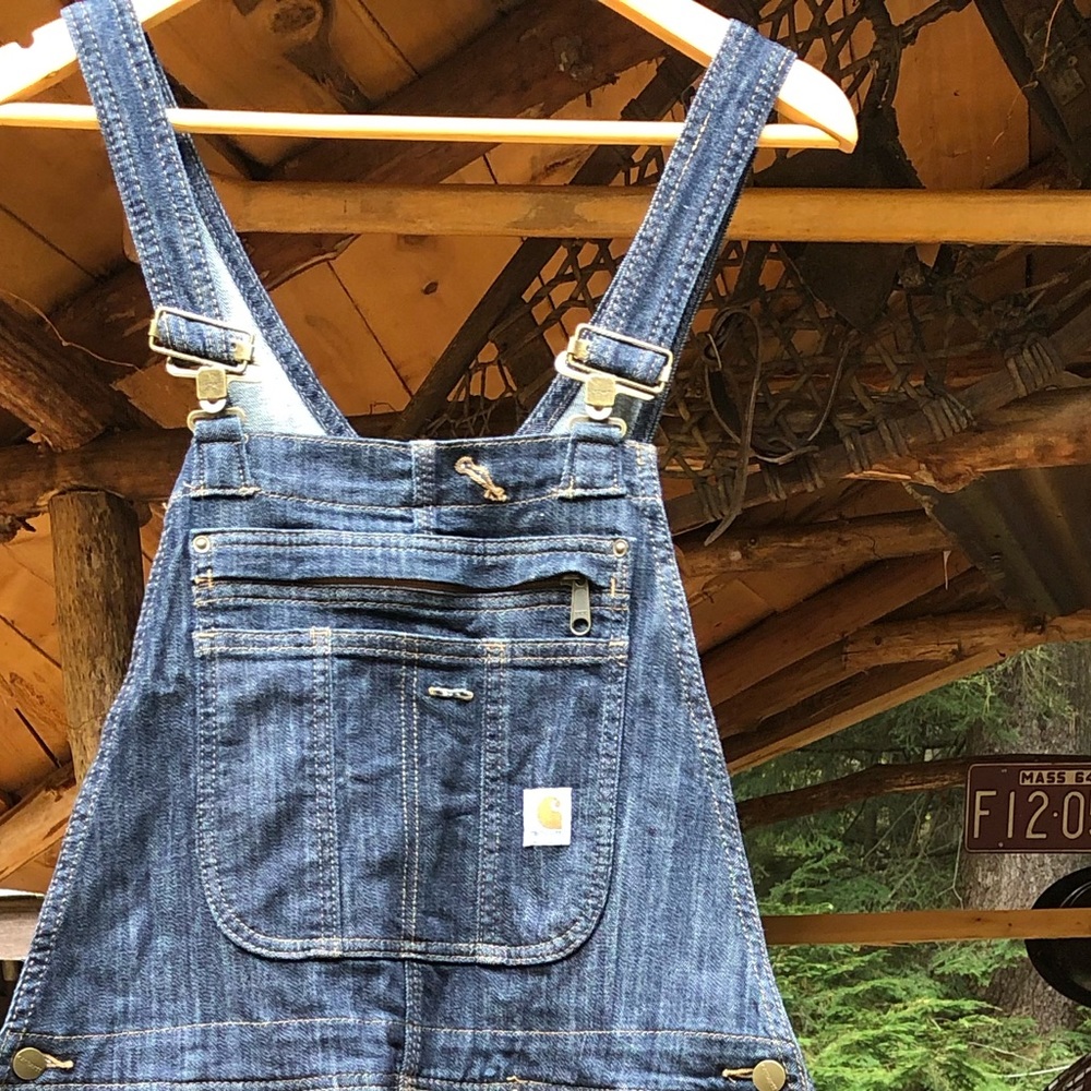 Carhartt Jean overalls - Ladies  :) sz  M ( reg)